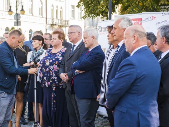 Prawica Rzeczypospolitej łączy siły z Kukiz '15 (zdjęcia) Prawica Rzeczypospolitej łączy siły z Kukiz '15 (zdjęcia)