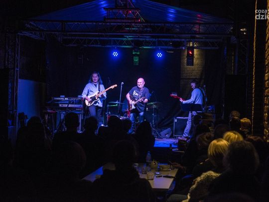 Komornicy zagrali w Elektrowni (zdjęcia)