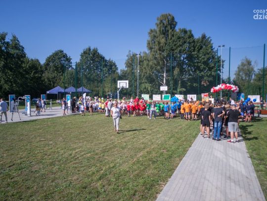 W ramach Budżetu Obywatelskiego powstało nowe boisko i siłownia przy PSP 25