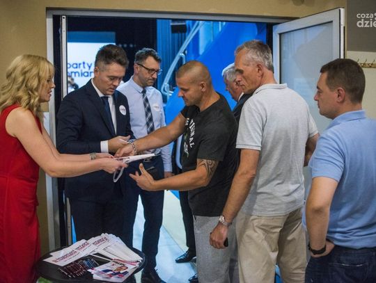 Konwencja wyborcza Bezpartyjnych Radomian (zdjęcia) Konwencja wyborcza Bezpartyjnych Radomian (zdjęcia)