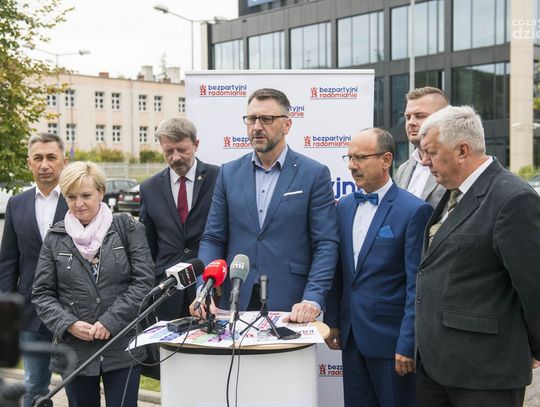 Konferencja Bezpartyjnych Radomian pod Radom Office Park (zdjęcia) Konferencja Bezpartyjnych Radomian pod Radom Office Park (zdjęcia)