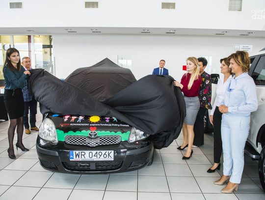 Toyota & Lexus Romanowski przekazali samochód dla fundacji Dobry Duszek (zdjęcia) Toyota & Lexus Romanowski przekazali samochód dla fundacji Dobry Duszek (zdjęcia)