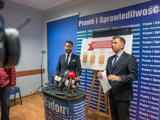 Konferencja PiS ws wartości dofinansowań z Regionalnego Programu Operacyjnego
Konferencja PiS ws wartości dofinansowań z Regionalnego Programu Operacyjnego