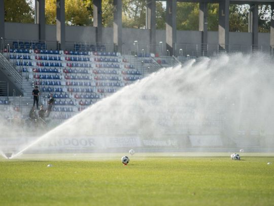 Pomimo głośnego dopingu kibiców Radomiak Radom przegrał z Widzewem Łódź 0:1 Pomimo głośnego dopingu kibiców Radomiak Radom przegrał z Widzewem Łódź 0:1
