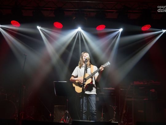 Koncert charytatywny dla Samanty