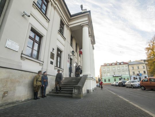 „Radomianie na drodze do niepodległości” i „XX-lecie Samorządu Województwa Mazowieckiego” w Muzeum