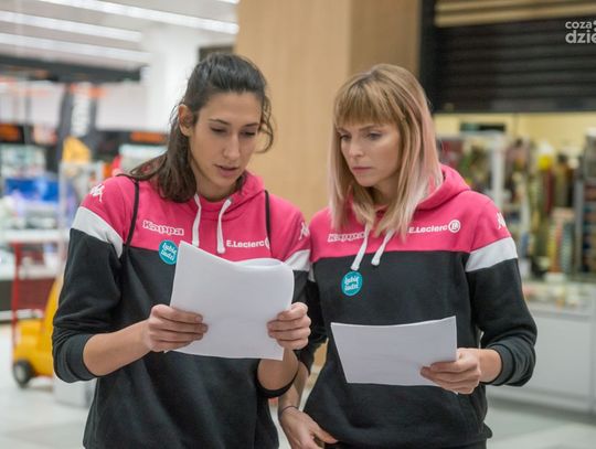 W E. Leclerc Radomka Radom zrobiła zakupy dla Szlachetnej Paczki W E. Leclerc Radomka Radom zrobiła zakupy dla Szlachetnej Paczki