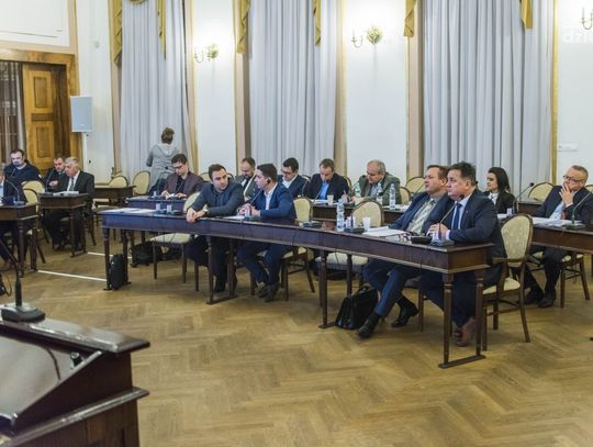 Sesja Rady Miejskiej (zdjęcia)