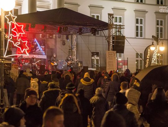 WOŚP 2019. Koncerty, licytacje, pokaz ognia na 27. finale Wielkiej Orkiestry Świątecznej Pomocy WOŚP 2019. Koncerty, licytacje, pokaz ognia na 27. finale Wielkiej Orkiestry Świątecznej Pomocy