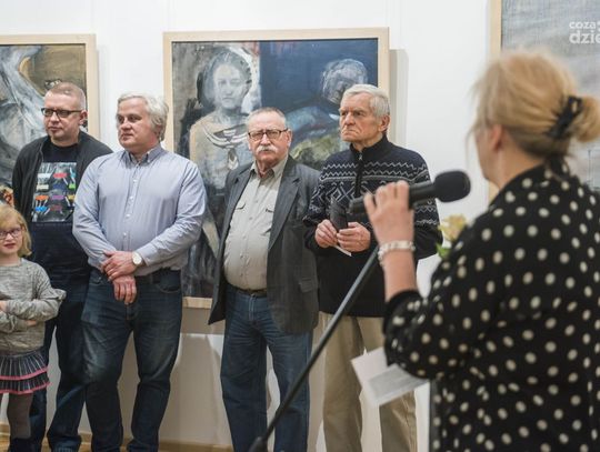 „Z perspektywy czasu” - wystawa malarstwa Katarzyny Nowickiej – Urbańskiej (zdjęcia)