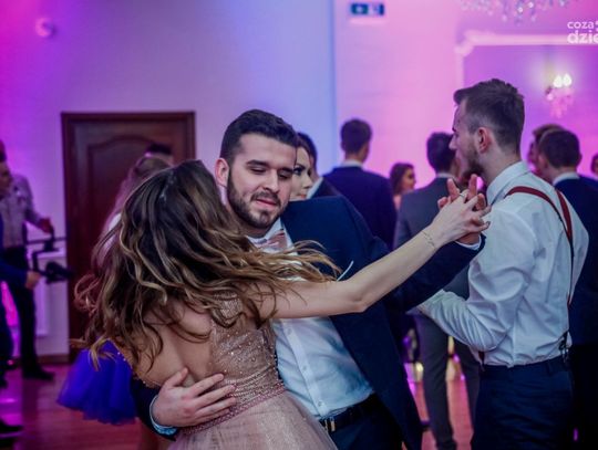 Studniówki 2019: Przeżyjmy to jeszcze raz