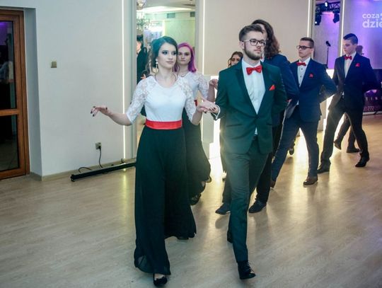 Studniówki 2019: Przeżyjmy to jeszcze raz