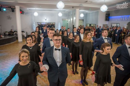 Studniówki 2019: Przeżyjmy to jeszcze raz