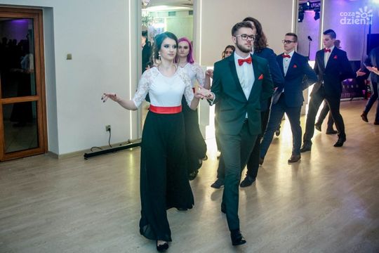 Studniówki 2019: Przeżyjmy to jeszcze raz