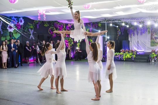 Studniówki 2019: Przeżyjmy to jeszcze raz