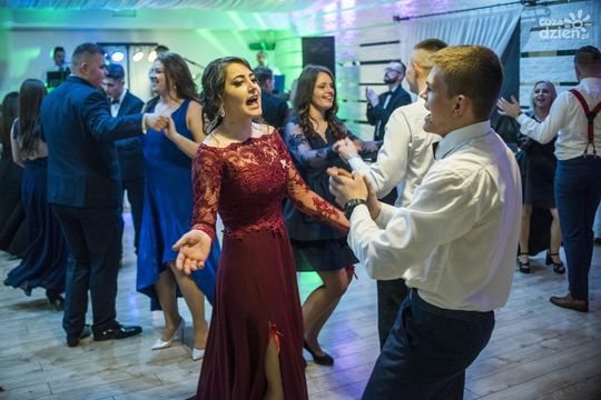 Studniówki 2019: Przeżyjmy to jeszcze raz