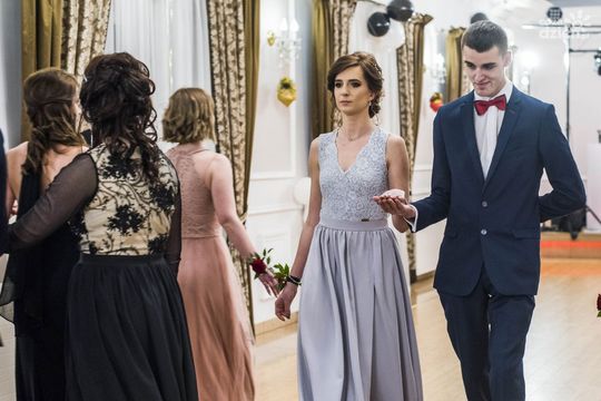 Studniówki 2019: Przeżyjmy to jeszcze raz