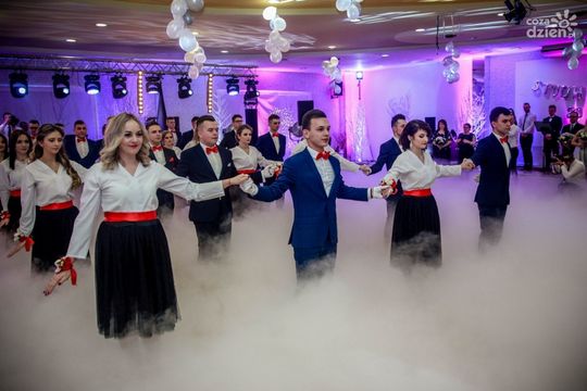 Studniówki 2019: Przeżyjmy to jeszcze raz