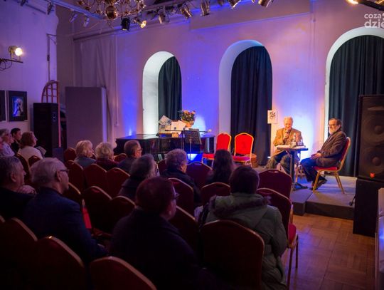 "Jeździdło do świata"- PROMOCJA KSIĄŻKI 
JANA ZDZISŁAWA BRUDNICKIEGO 