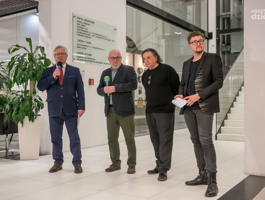 "Szczekał na mnie wnuk psa, który szczekał 
na Strzemińskiego" wernisaż Andrzeja Paruzela