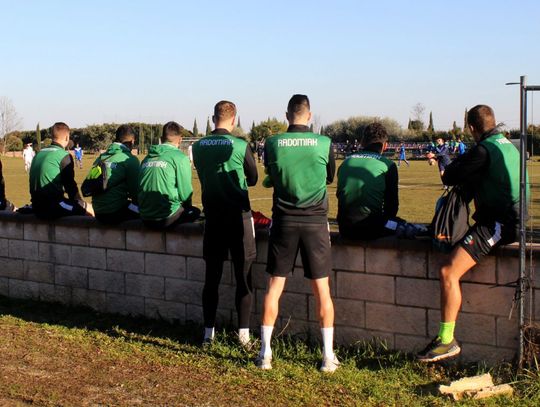 Taktyka i wesoły "dziadek", czyli trening Radomiaka na zdjęciach!
