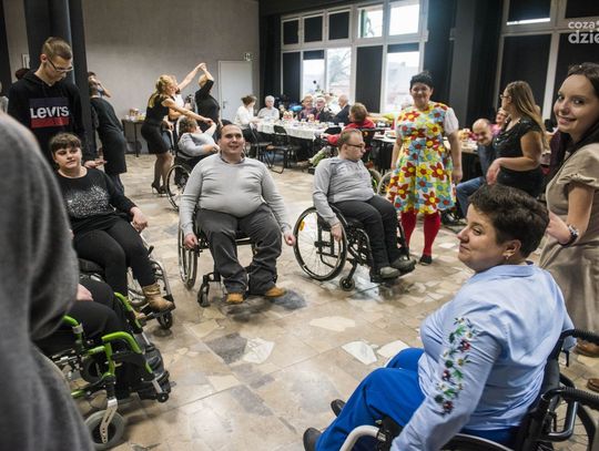 Bal karnawałowy Polskiego Towarzystwa Walki z Kalectwem - Oddział Radom (zdjęcia) Bal karnawałowy Polskiego Towarzystwa Walki z Kalectwem - Oddział Radom (zdjęcia)