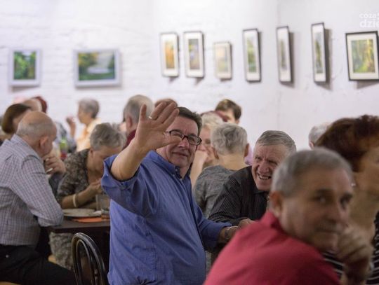 Wieczorek taneczny w Klubie Seniora w DK Idalin (zdjęcia)
