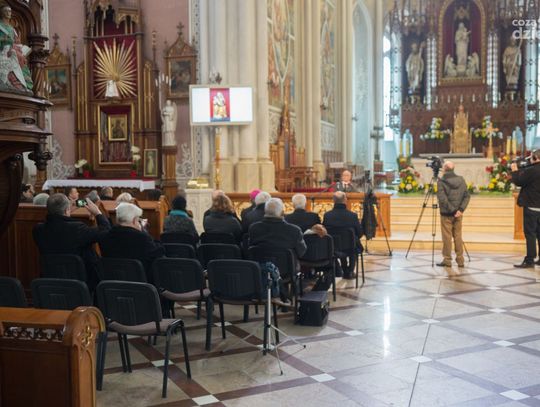 Matka Boża z Dzieciątkiem z Bramy Krakowskiej z drugiej połowy XIVw. po pracach konserwatorskich