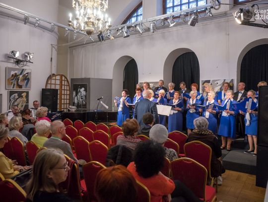 Chór Jedynka zaprezentował piosenki patriotyczne, biesiadne i wojskowe