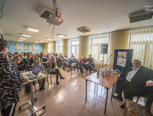 Dzisiaj przypada również Światowy Dzień Zdrowia Jamy Ustnej z tej okazji w "Medyku" odbył się wykład dotyczący zdrowia jamy ustnej.