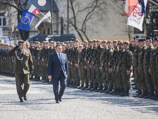 Nowi żołnierze w szeregach 6. Mazowieckiej Brygady Wojsk Obrony Terytorialnej im. rtm. Witolda Pileckiego.