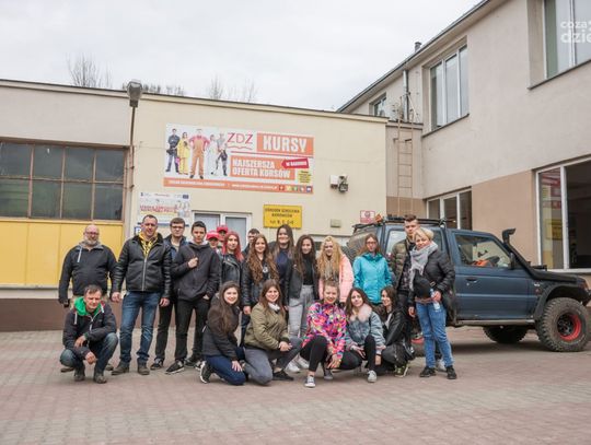 Wiosenne sprzątanie Koniówki (zdjęcia)