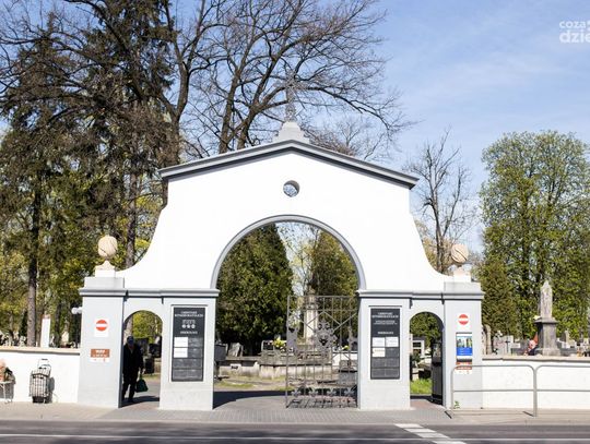 Wielkanocna Kwesta na Cmentarzu Rzymskokatolickim w Radomiu (zdjęcia)