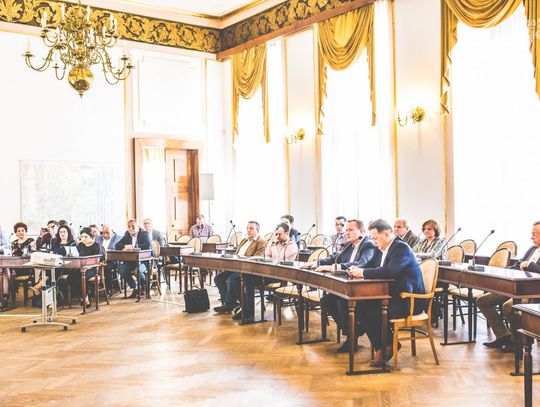 XVI. nadzwyczajna sesja Rady Miejskiej w Radomiu (zdjęcia)