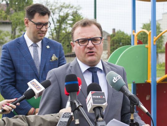 Briefing prasowy poświęcony budowie sali gimnastycznej przy PSP nr 31 (zdjęcia)