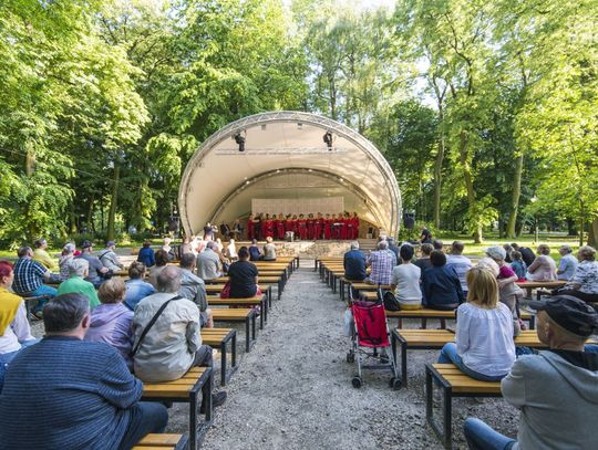 Chór Festa Allegra w muszli koncertowej (zdjęcia)