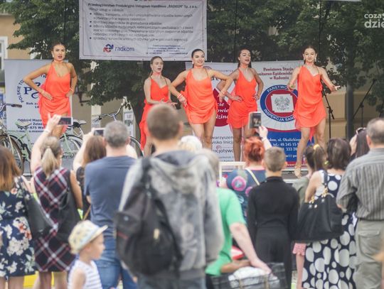 Festyn Radkom na placu Corazziego (zdjęcia) Festyn Radkom na placu Corazziego (zdjęcia)