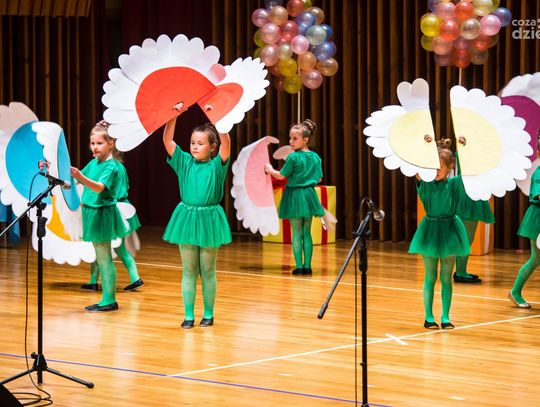 60-lecie Przedszkola Publicznego nr 17 im. Czesława Janczarskiego w Radomiu (zdjęcia) 60-lecie Przedszkola Publicznego nr 17 im. Czesława Janczarskiego w Radomiu (zdjęcia)