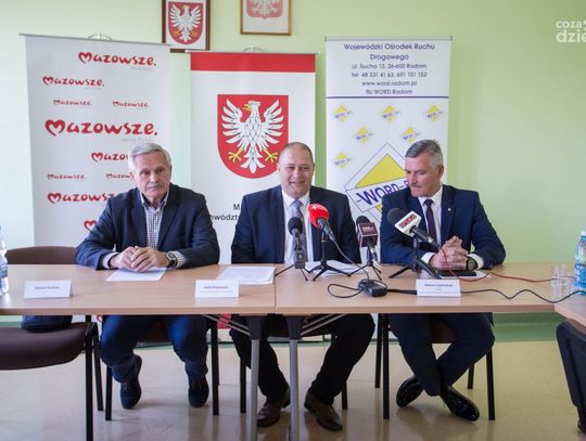 Pilotażowy program szkoleń z bezpiecznej jazdy dla kierowców seniorów - briefing (zdjęcia)