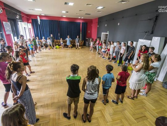 "Lato w teatrze - Warchoły i chytre baby" - warsztaty w Kuźni artystycznej (zdjęcia)