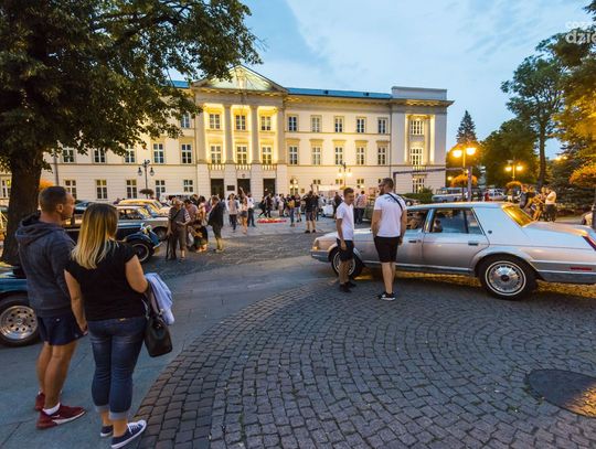 Classic Night Cruise - nocny przejazd Radomskich Klasyków (zdjęcia)