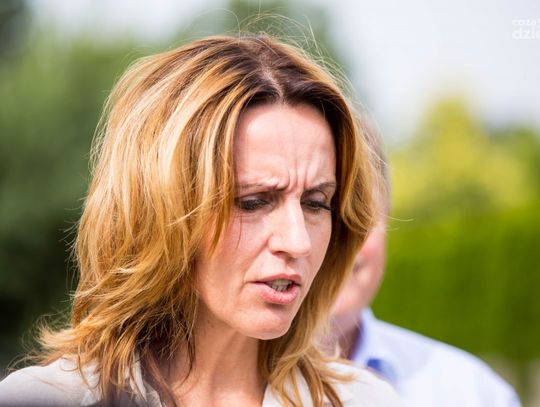 Konferencja prasowa "Rząd nie buduje dróg" - Anna Maria Białkowska i Leszek Ruszczyk (zdjęcia)