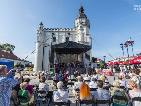 "Kultura łączy pokolenia" w Szydłowcu (zdjęcia) "Kultura łączy pokolenia" w Szydłowcu (zdjęcia)