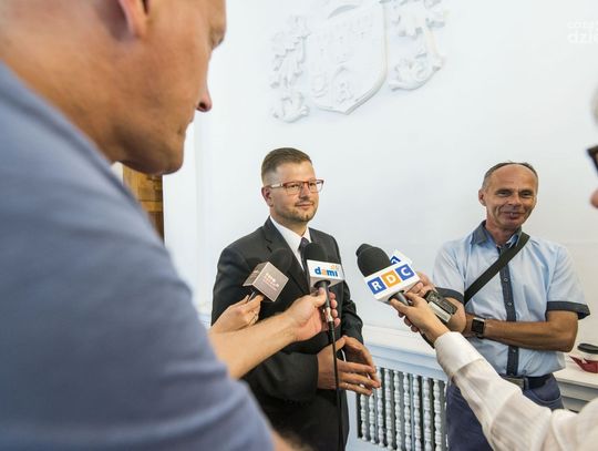 XXIV. sesja rady miejskiej (zdjęcia) XXIV. sesja rady miejskiej (zdjęcia)