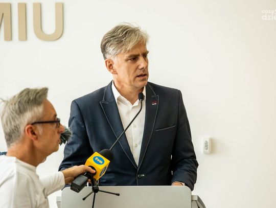 Uroczystość wręczenia promes z kwotami przyznanymi samorządom (zdjęcia) Uroczystość wręczenia promes z kwotami przyznanymi samorządom (zdjęcia)