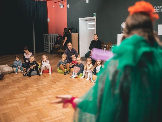 Wkręć się w muzykowanie: Calineczka - Ence-pence w Kuźni Artystycznej (zdjęcia)