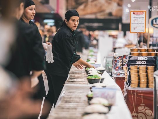 60 metrów sushi na 4 urodziny JaToJemSushi w E.Leclerc (zdjęcia)