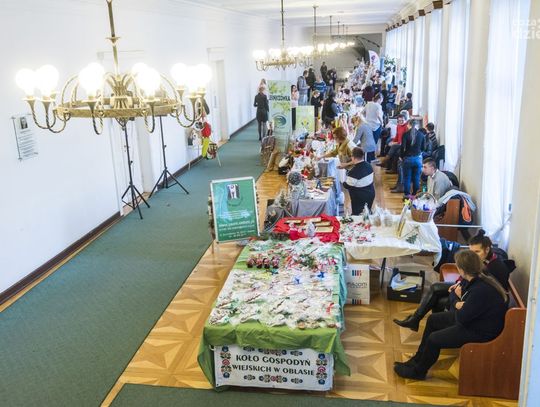 Kiermasz wyrobów Warsztatów Terapii Zajęciowej (zdjęcia)