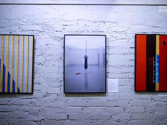 Przestrzenie percepcji. Na pograniczu obrazu i słowa – wystawa (zdjęcia)