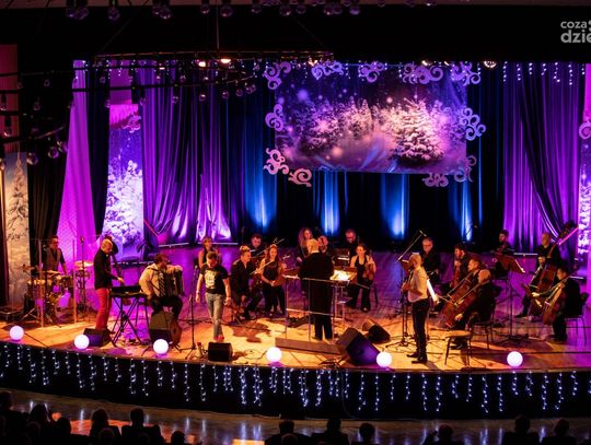 Licytacja bombek dla Mariki w przerwie koncertu Klezmafour i ROK (zdjęcia)